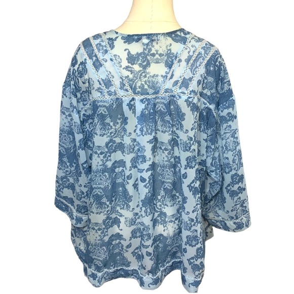 VINTAGE America Blues Boho Pullover Blouse Blue Paisley Floral Crochet Top Sz L - Picture 3 of 10
